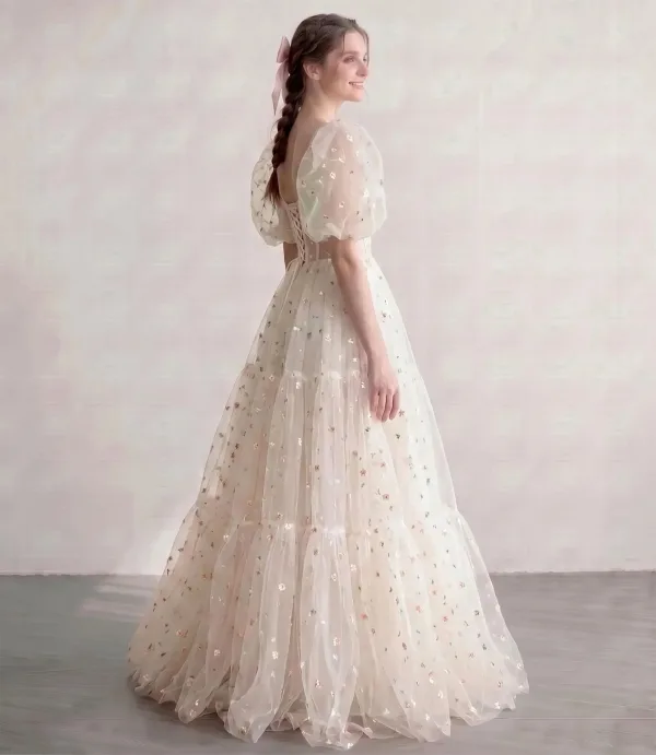 Korset-top Broderet Daisy Champagne Tulle Gallakjoler 2026 Prinsesse Sweetheart 1/2 De Las Mangas