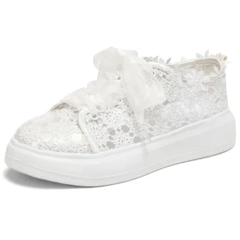 Elegant Ivory Bow Lace Flower Wedding Sneakers 2024 4 Cm Platform Round Toe Wedding Shoes