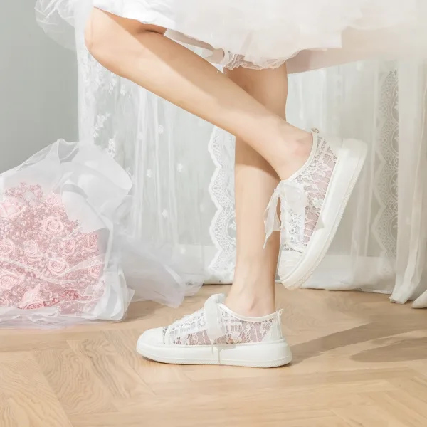 Stilig Elfenben Rosett Spets Blomma Bröllop Sneakers 2024 4 cm Platåskor Pande Zote Toe Brudskor