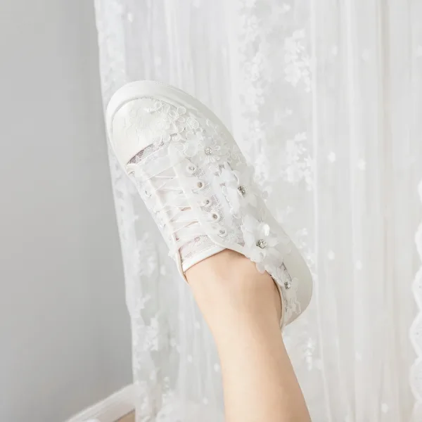 Mode Ivoire En Dentelle Fleur Appliques Faux Diamant Mariage Baskets 2024 4 cm Plateforme À Bout Rond Chaussure De Mariée