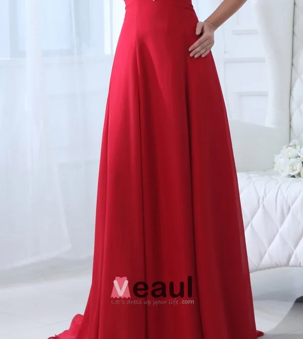 Une Ligne De V-cou Classique Naturelle Rouge Robes De Soirée