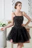 Fines Bretelles Perlage Noir Une Ligne Robe De Cocktail Courte