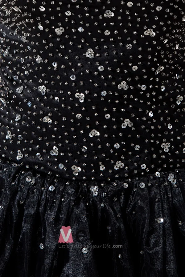 Fines Bretelles Perlage Noir Une Ligne Robe De Cocktail Courte