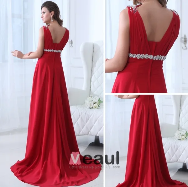 Une Ligne De V-cou Classique Naturelle Rouge Robes De Soirée