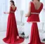 Une Ligne De V-cou Classique Naturelle Rouge Robes De Soirée