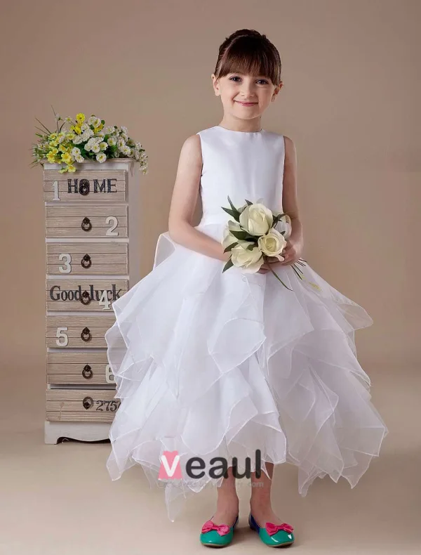 Adorable Blanc Sans Manches À Volants En Cascade Satin Robe Ceremonie Fille Robe Fille Mariage