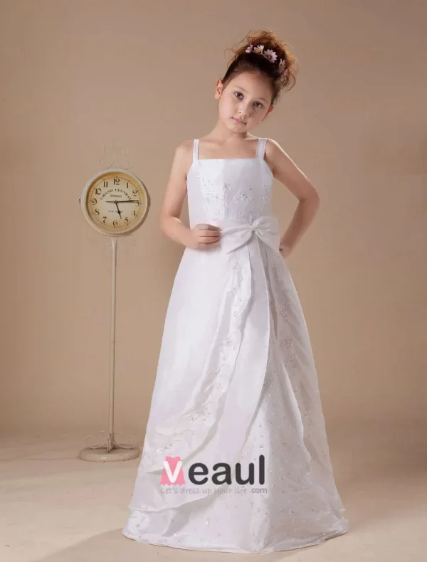 White Long Sleeves Appliques Satin Flower Girl Dress