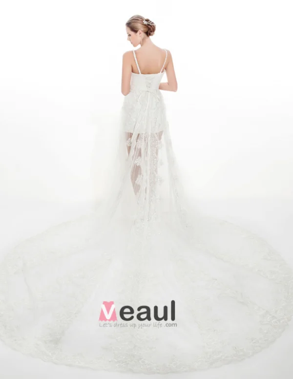 Dentelle Appliques Asymétrique Robe De Mariée Courte De Train Royal