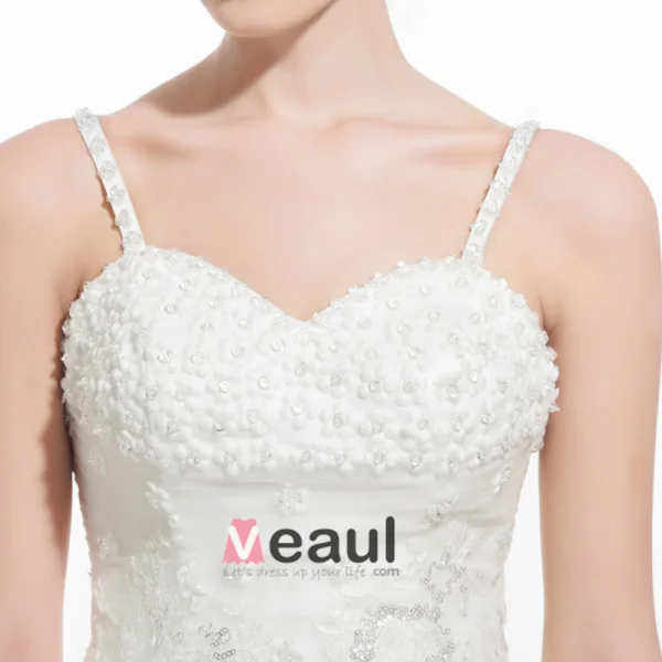 Dentelle Appliques Asymétrique Robe De Mariée Courte De Train Royal