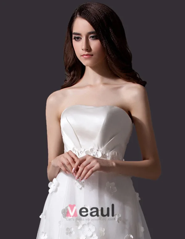 2015 A-line Embroidered Flower Asymmetrical Tulle Short Wedding Dress