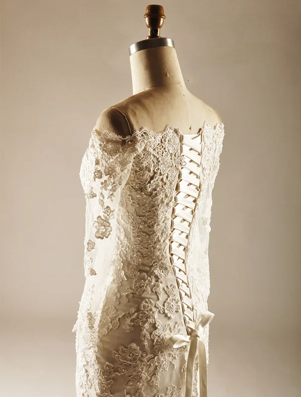 2015 A-line Square Neckline Pierced Lace Flowers Beach Wedding Dresses