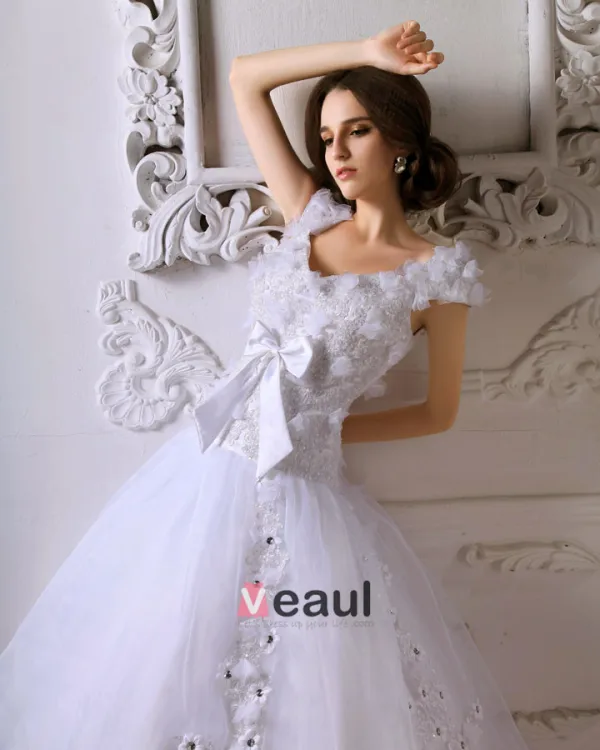 2015 Applique Sweetheart Satin Sweep Train A Line Bridal Gown Wedding Dresses