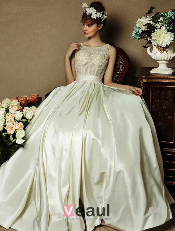 Mode & Élégante Robe De Mariée Robe De Dentelle De Perles Taffetas De Balle De Décolleté