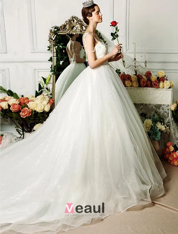 Elegante Spaghettibandjes Appliques Kant Organza Baljurk Trouwjurken