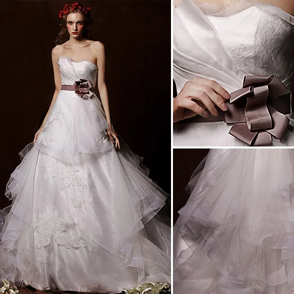 Une Ligne De Bretelles En Satin Volants Fleurs Ceinture En Cascade Robe De Mariée