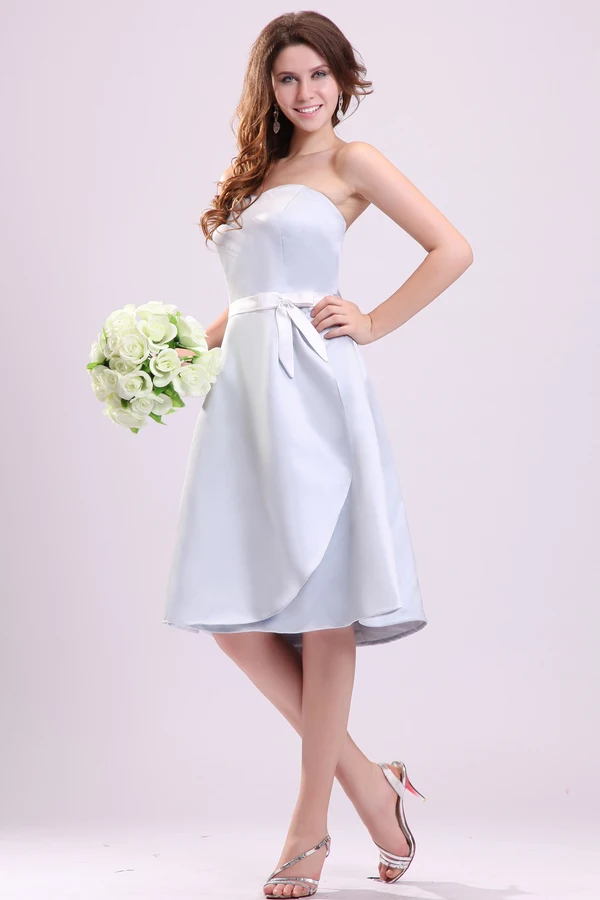 Babyblå A Line Korte Brudepikekjoler Til Bryllup Med Sash