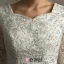 Une Ligne Épaules Carrées Appliques Décolleté Dentelle Satin Volants Guillotine Robe De Mariée