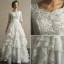 Une Ligne Épaules Carrées Appliques Décolleté Dentelle Satin Volants Guillotine Robe De Mariée