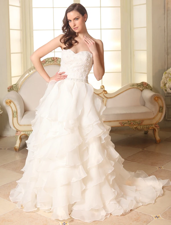 A Linje Kjæreste Beading Organza Brudekjoler Med Brusende Volanger