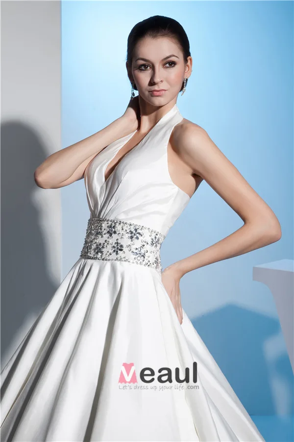 Vintage Ball Gown Wedding Dress Floor Length White Bridal Gown With Crystal