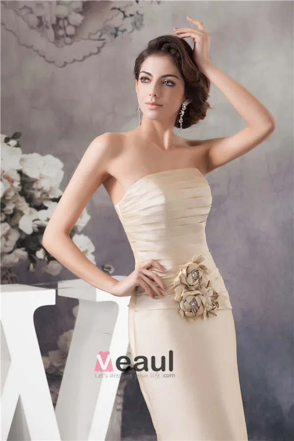 2015 Elegante Mermaid Trägerlosen Plissiert Handgefertigten Blumen Mutter Der Braut Kleider Mit Schal