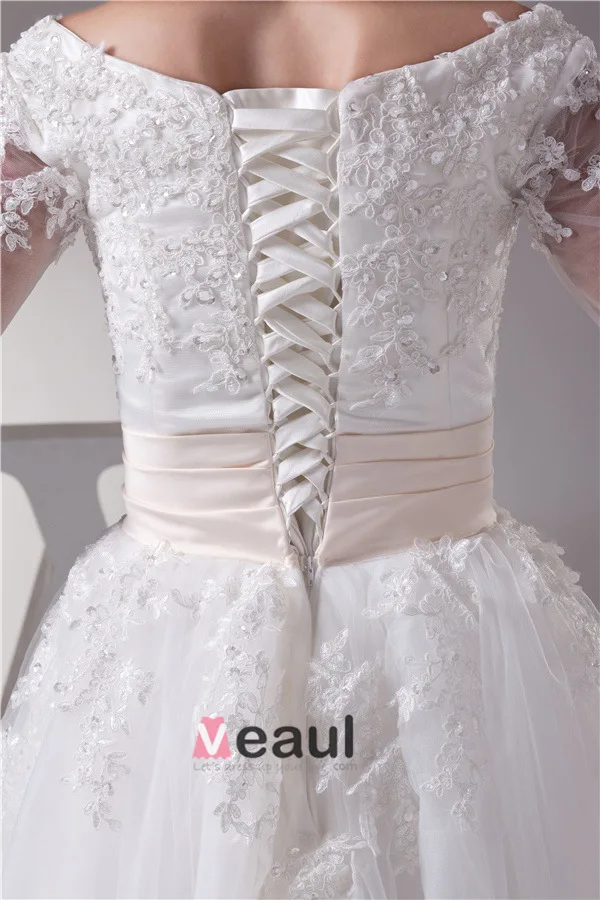 Charming Ball Gown Scoop Neck Lace Sleeves Tea Lenght Wedding Dress Short Bridal Gown