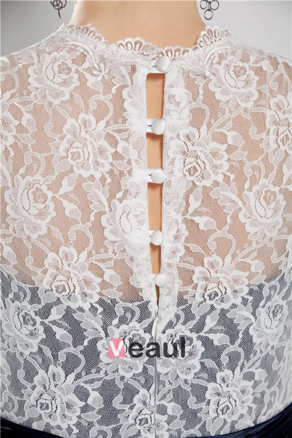 Elegant Blonder Lange Ermer V-hals Selskapskjoler Med Sash