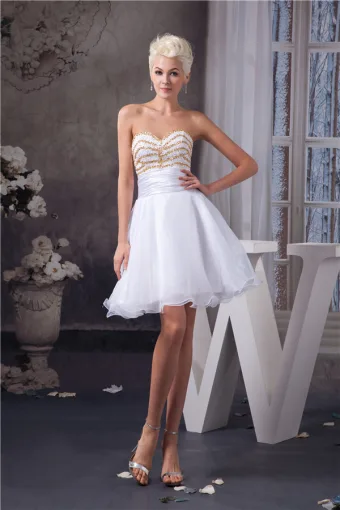 Chic Short Graduation Dress White Strapless Cocktail Party Dress