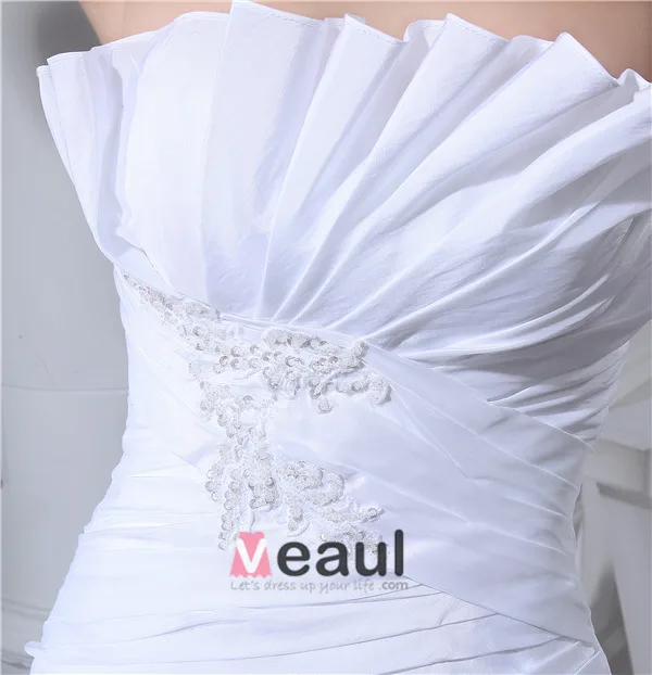 2015 Classic A-line Strapless Pleated Beading Wedding Dress