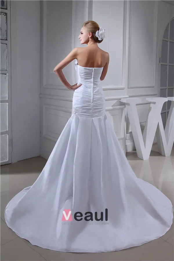 2015 Classic A-line Strapless Pleated Beading Wedding Dress