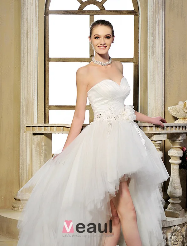 A-ligne Sweetheart Perles Fleur À La Main Robe De Mariée Courte En Tulle Asymétrique