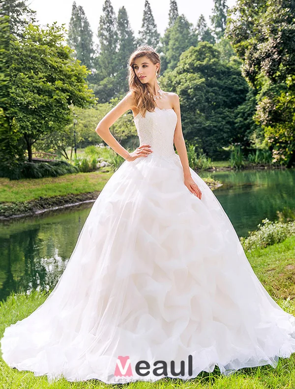 2015 Gorgeous Sweetheart Appliques Lace Organza Satin Ball Gown Wedding Dress