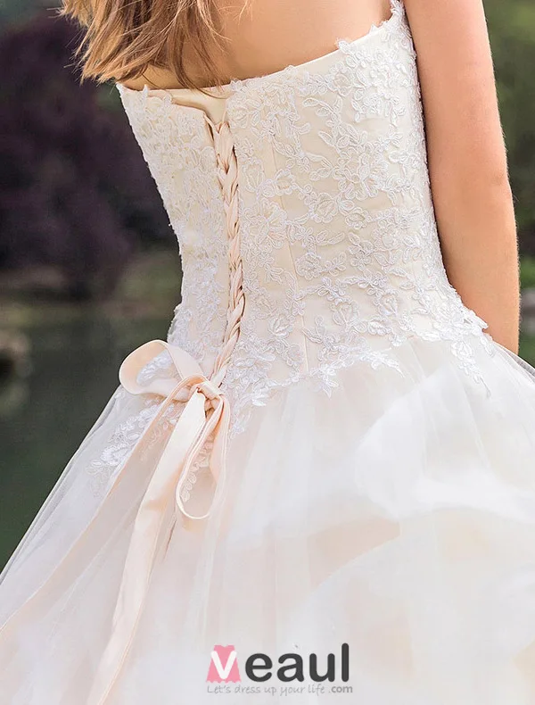 2015 Gorgeous Sweetheart Appliques Lace Organza Satin Ball Gown Wedding Dress