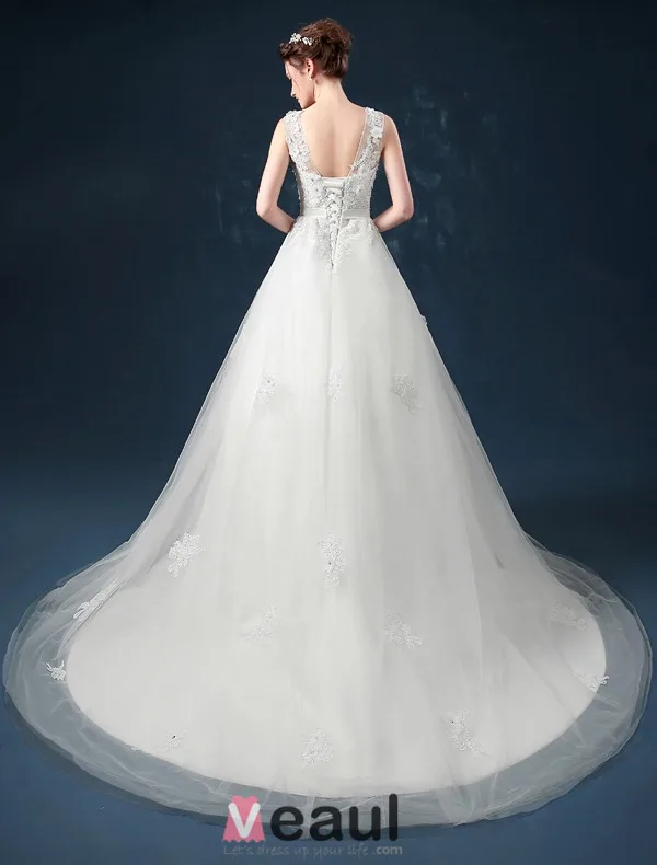 2015 A-line Shoulders Handmade Flowers Sash Applique Lace Wedding Dress