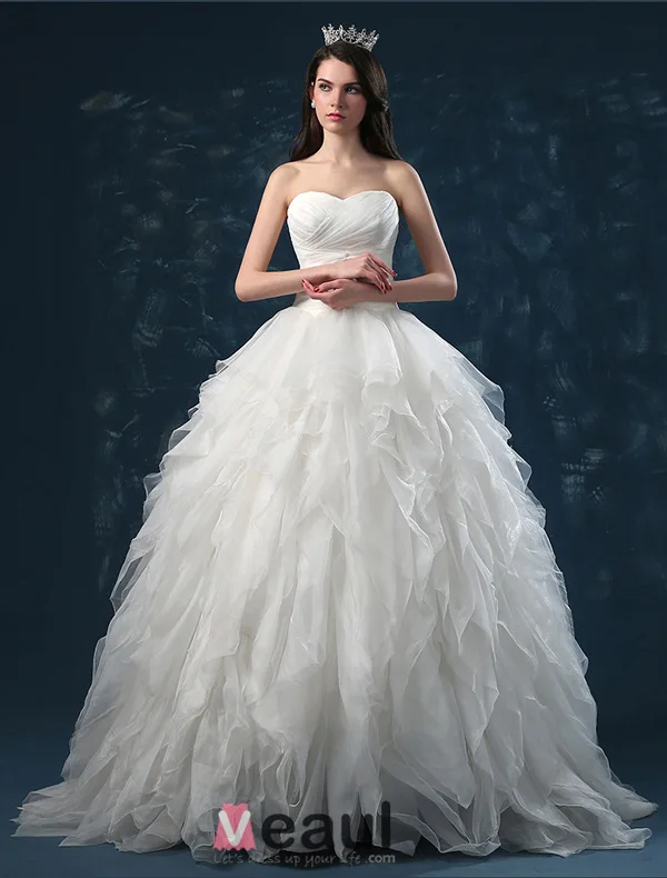 2015 Ball Gown Sweetheart Cascading Ruffles Organza Wedding Dress