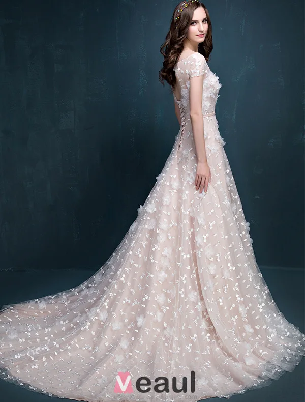 Une Ligne Appliques Princesse Carré Décolleté Dos Nu Perlage Robe De Mariée En Organza