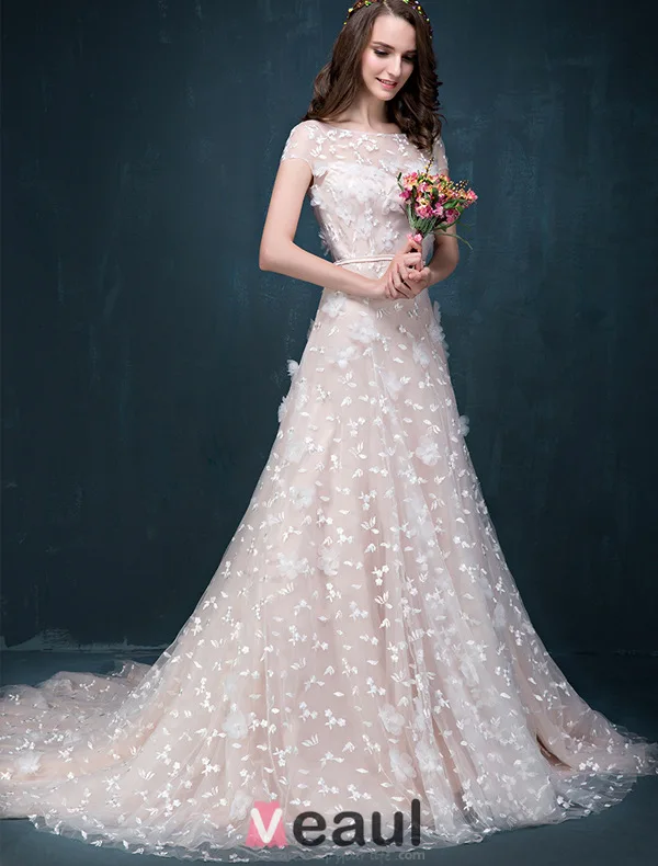 Une Ligne Appliques Princesse Carré Décolleté Dos Nu Perlage Robe De Mariée En Organza
