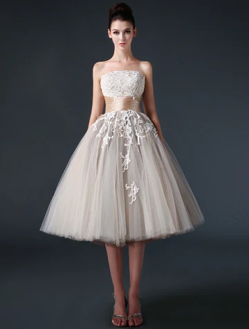 2015 Appliques Robe De Bal Bretelles À Volants De Dentelle Guillotine Tulle Robe De Mariée Courte De Champagne