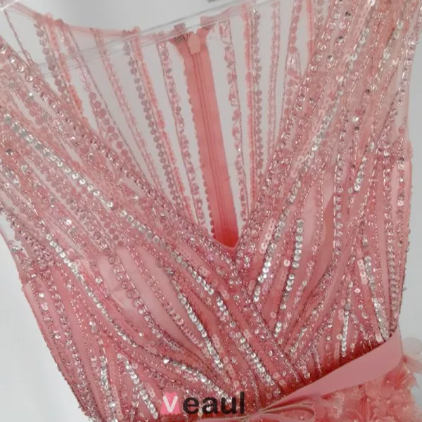 Luxueux Une Ligne Fleurs De Dentelle Col V Profond Perles Paillettes Tulle Robe De Soirée