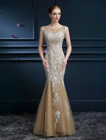 A Ligne De Sirène De Luxe Décolleté Carré Dos Nu Dentelle Champagne Tulle Robe De Soirée