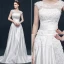 Une Ligne Volants Appliques Décolleté Carré De Dentelle Sash Robe De Mariée En Satin