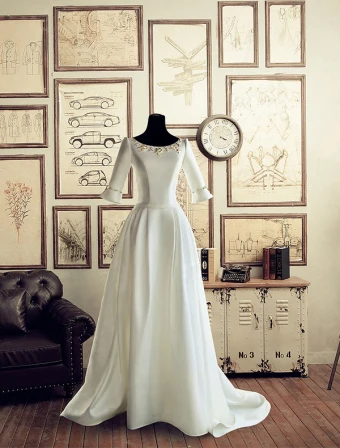 Palais Millésime Encolure Carrée Perles Perles Et De Fleurs Backless Robe De Mariée En Satin Blanc