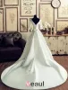 Weinlese-palast Quadratischen Ausschnitt Sicke Pearl & Blumenrückenfrei Weiß Matt Hochzeitskleider