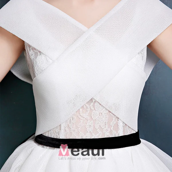 Millésime Simple Robe De Bal Blanc V-cou Backless Robe De Soirée Avec Un Noeud Guillotine