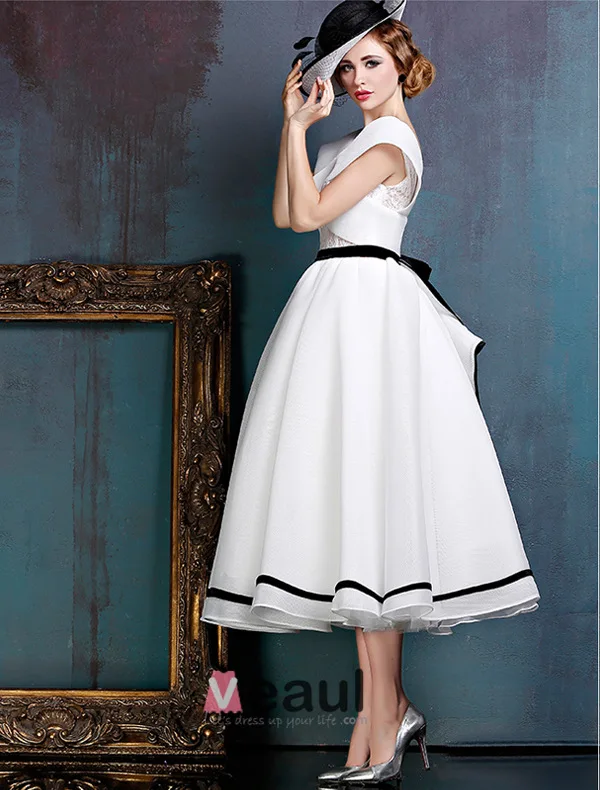 Millésime Simple Robe De Bal Blanc V-cou Backless Robe De Soirée Avec Un Noeud Guillotine