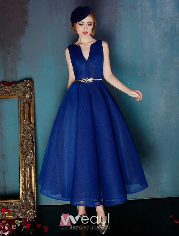 Elegant Royal Blue Homecoming Dress V Neck Tulle Graduation Dress With Metal Sash Elegant Royal Blue Homecoming Dress V Neck Tulle Graduation Dress With Metal Sash