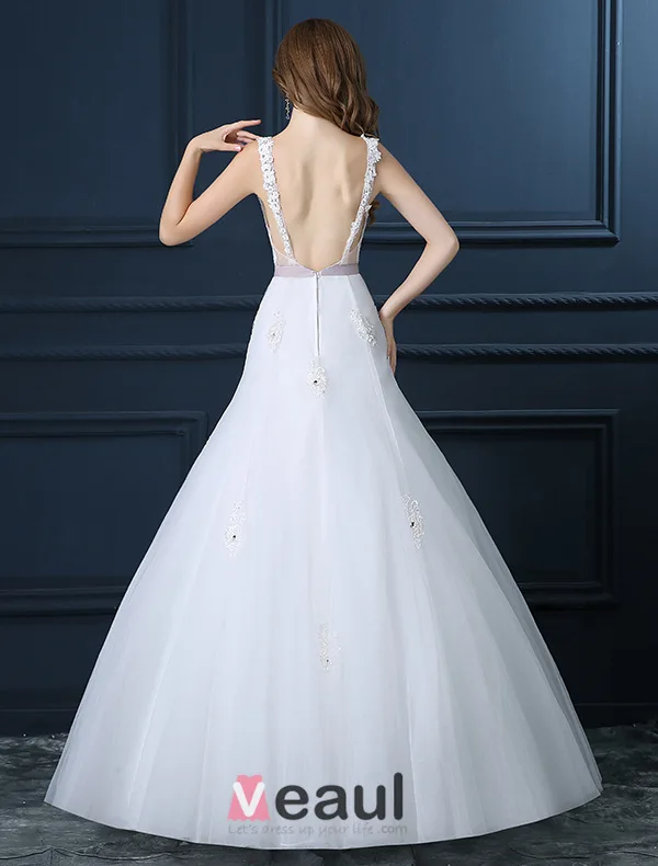 Beautiful A-line V-neck Wedding Dress Applique Lace Bridal Dress With Sash