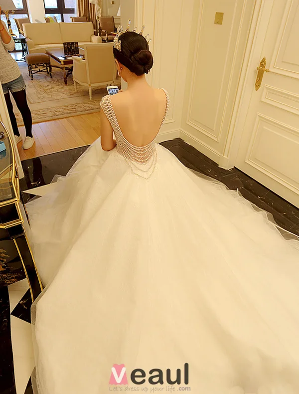 Sexy Baljurk Kralen Parels Hals Backless Bruidsjurk Met Lange Slepende