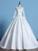 2016 Vintage V-ausschnitt-spitze Mit Langen Ärmeln Dicken Rüsche-satin-ballkleid Brautkleid