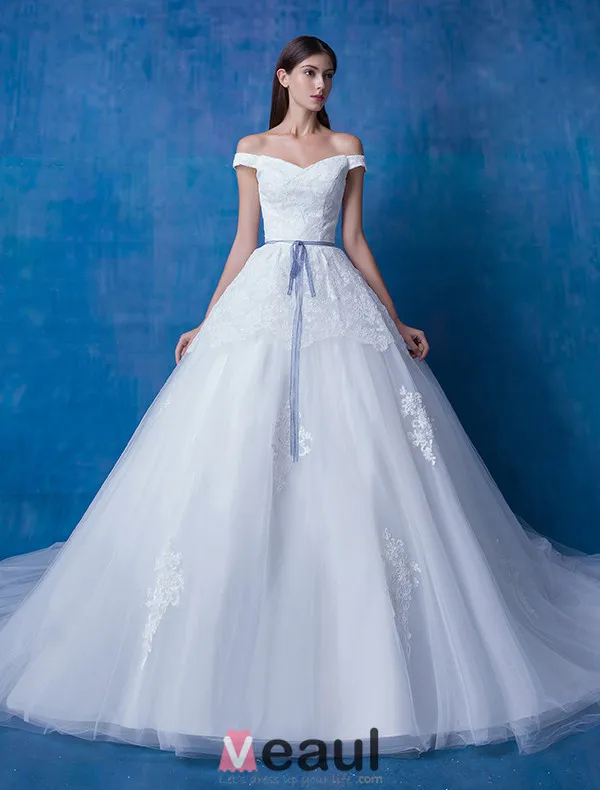 2016 A-line Weg Von Der Schulter Quadratischen Ausschnitt-spitze Organza Brautkleid Mit Langen Schwanzbildung